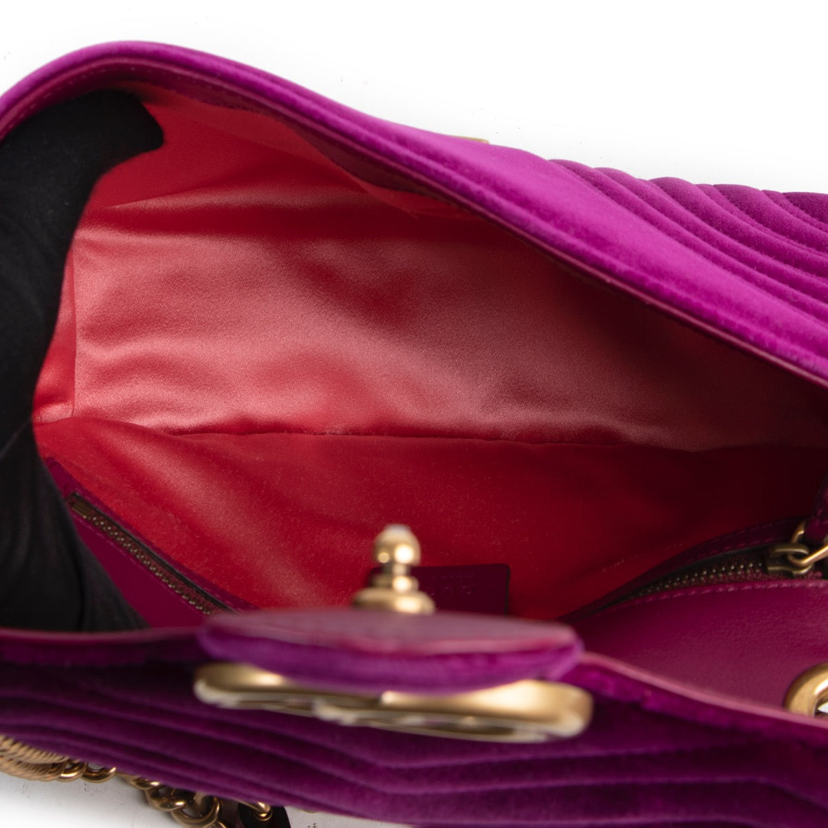Shop safe online authentic Gucci Purple Velvet Marmont Mini Shoulder bag in very good condition at labellov.Com.