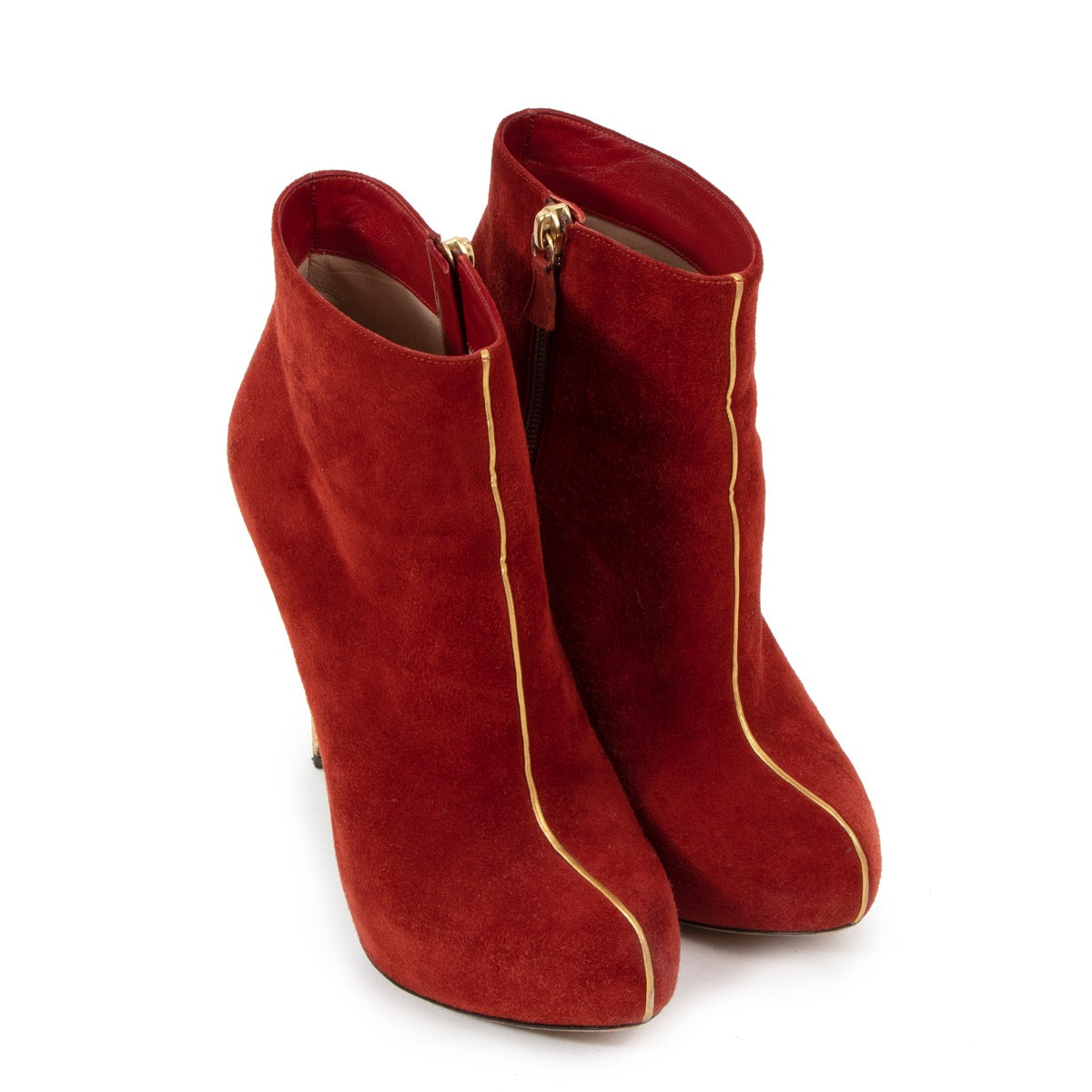 Shop safe online at Labellov in Antwerp these 100% authentic second hand Nicholas Kirkwood Red Suede Platform Boots - size 38