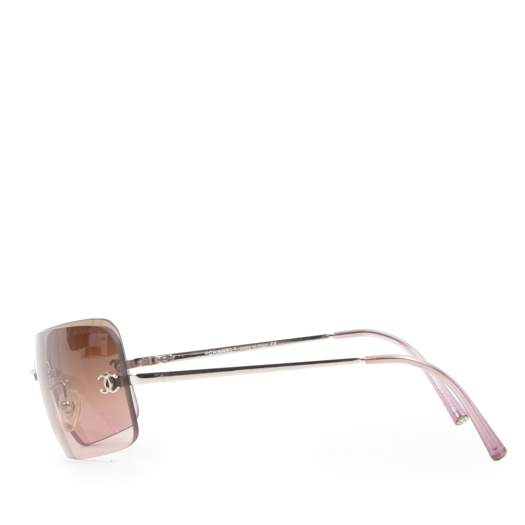 90's vibes with these supermodel Chanel Purple Ombre Sunglasses