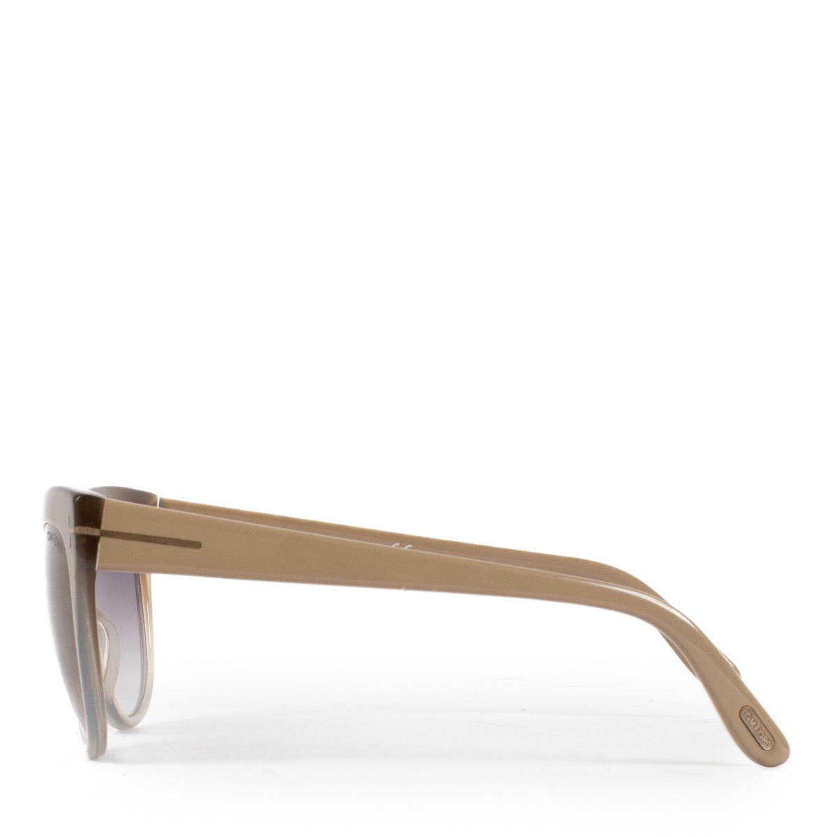 Shop safe online at Labellov in Antwerp, Brussels and Knokke this 100% authentic second hand Tom Ford Beige Lily Sunglasses