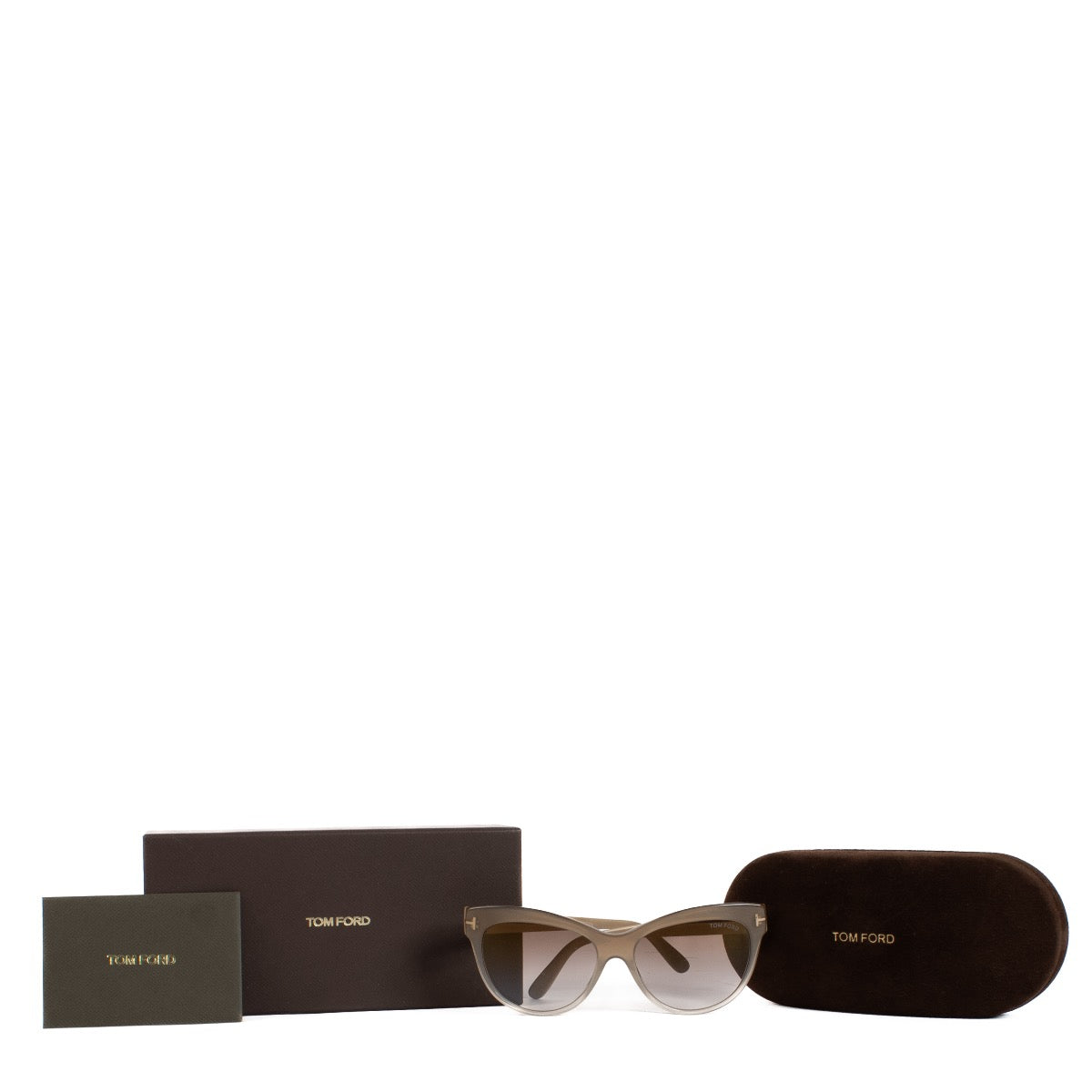 Shop safe online at Labellov in Antwerp, Brussels and Knokke this 100% authentic second hand Tom Ford Beige Lily Sunglasses