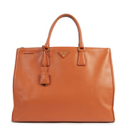 Authentieke tweedehands vintage Prada Orange Saffiano Tote Bag koop online webshop LabelLOV