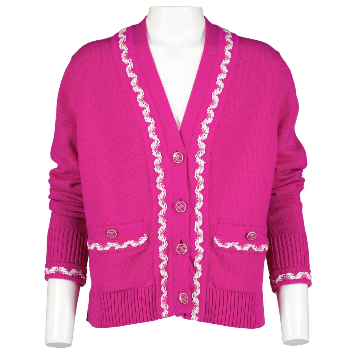 Shop authentic second hand luxury designer Chanel P70492 Spring 2021 Fuchsia Cashmere Cardigan at Labellov.