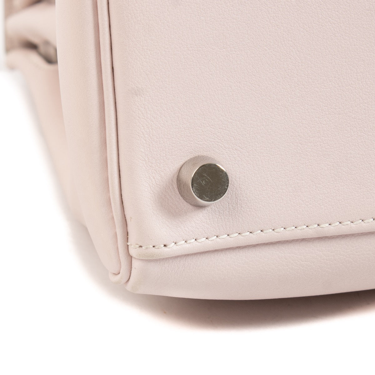 Authentic second hand Hermès Kelly 32 Rose Dragée Swift PHW on www.labellov.com