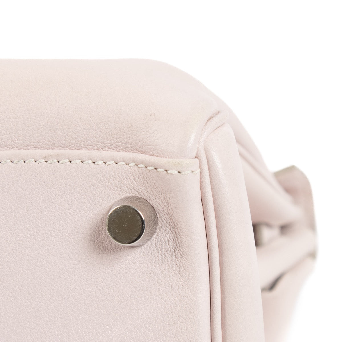 Authentic second hand Hermès Kelly 32 Rose Dragée Swift PHW on www.labellov.com