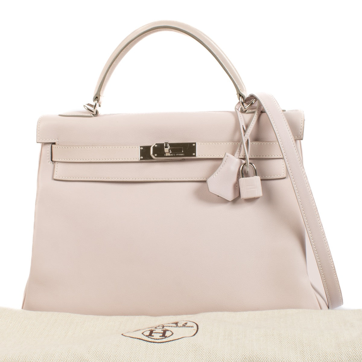 Authentic second hand Hermès Kelly 32 Rose Dragée Swift PHW on www.labellov.com