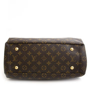 Secondhand Louis Vuitton Pallas at Labellov Antwerp. Safe online shopping at a fair price.