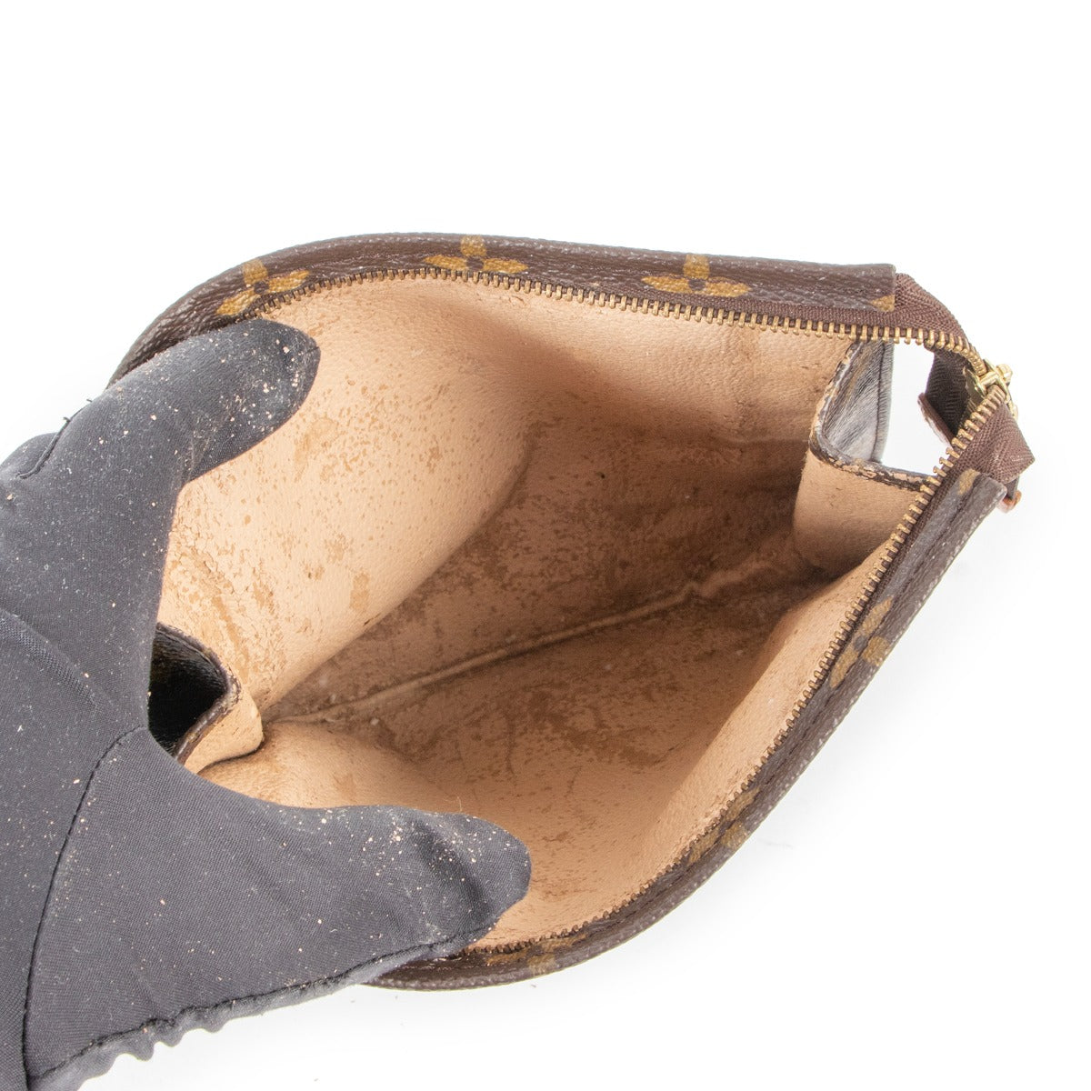 Louis Vuitton Monogram Toiletry Pouch 19