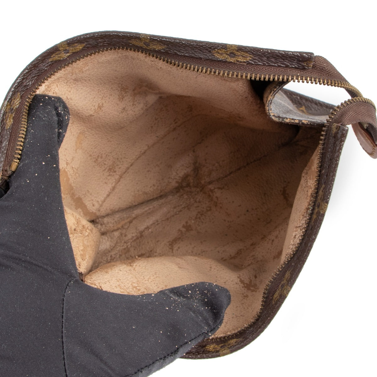 Louis Vuitton Monogram Poche Toilette 19 Toiletry Bag
