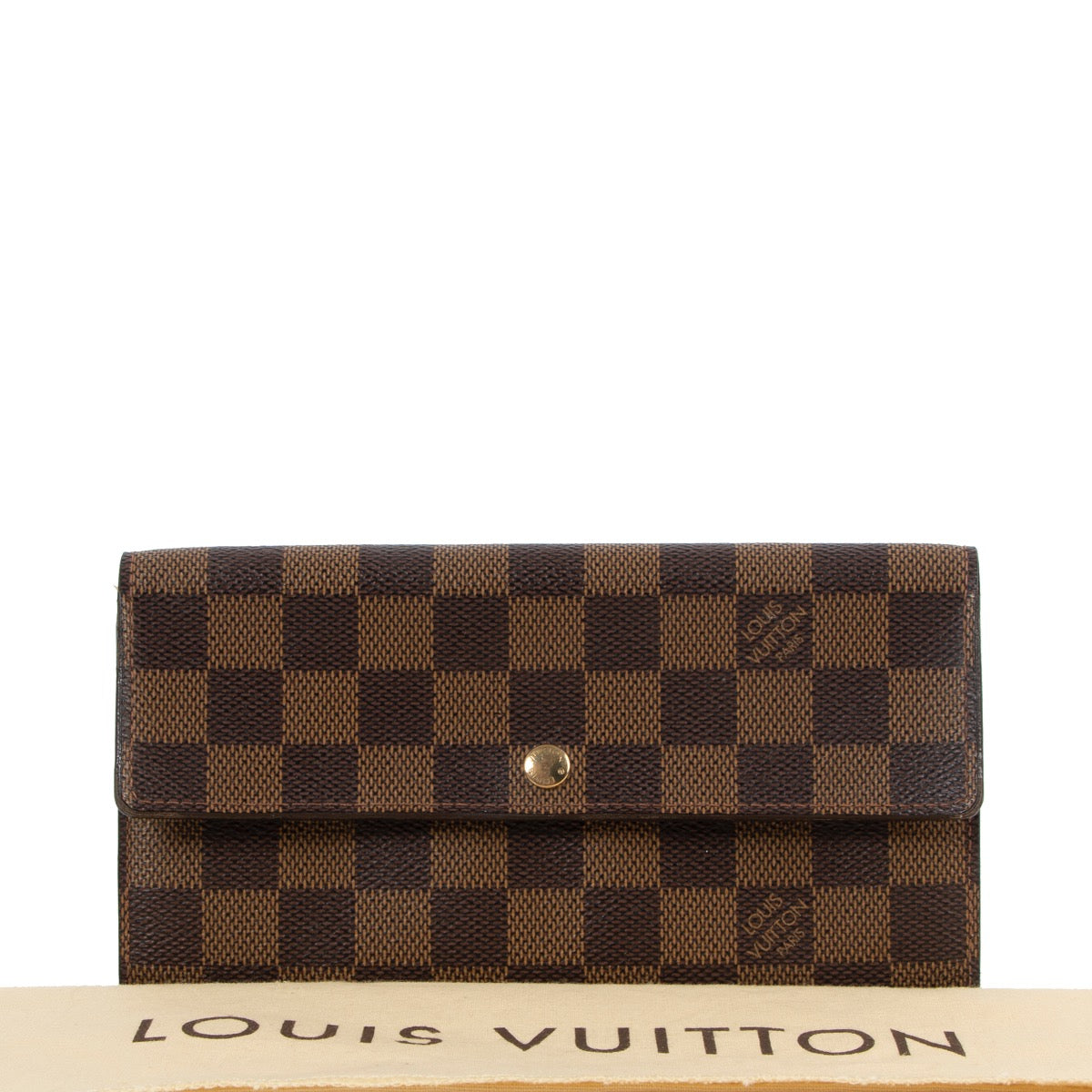 Buy online authentic second hand Louis Vuitton 2004 Vintage Damier Ebene Sarah Long Wallet in very good condition at Labellov in Antwerp