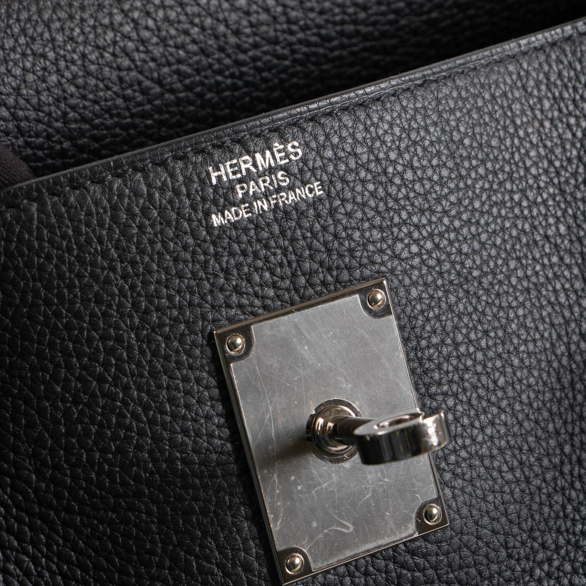 Hermès Kelly 42 Maxi Black Togo PHW
