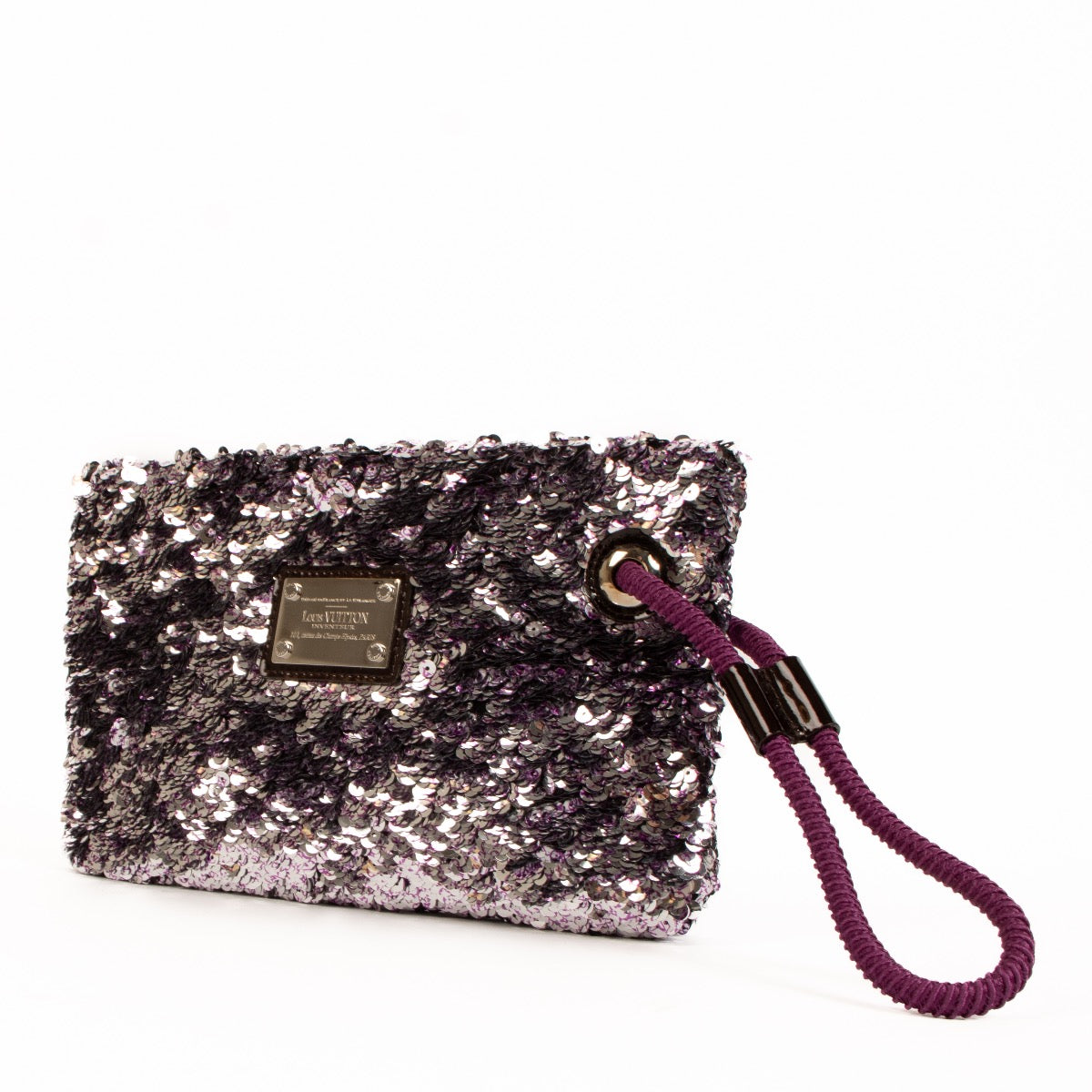 Shop safe online at Labellov in Antwerp, Brussels and Knokke this 100% authentic second hand Louis Vuitton Silver and Violette Sequin Rococo Pochette Clutch