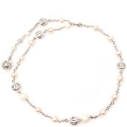 op zoek naar een parel riem van chanel? Koop hem nu bij labellov.com voor de beste prijs