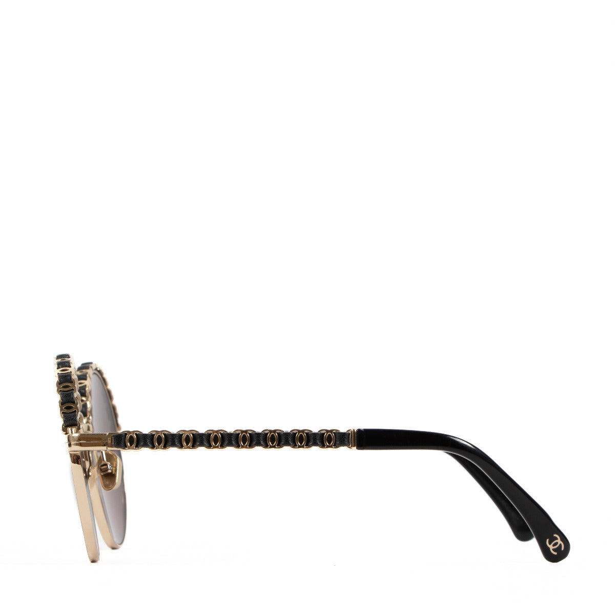 Lunettes de soleil Chanel rondes en cuir noir avec détail CC