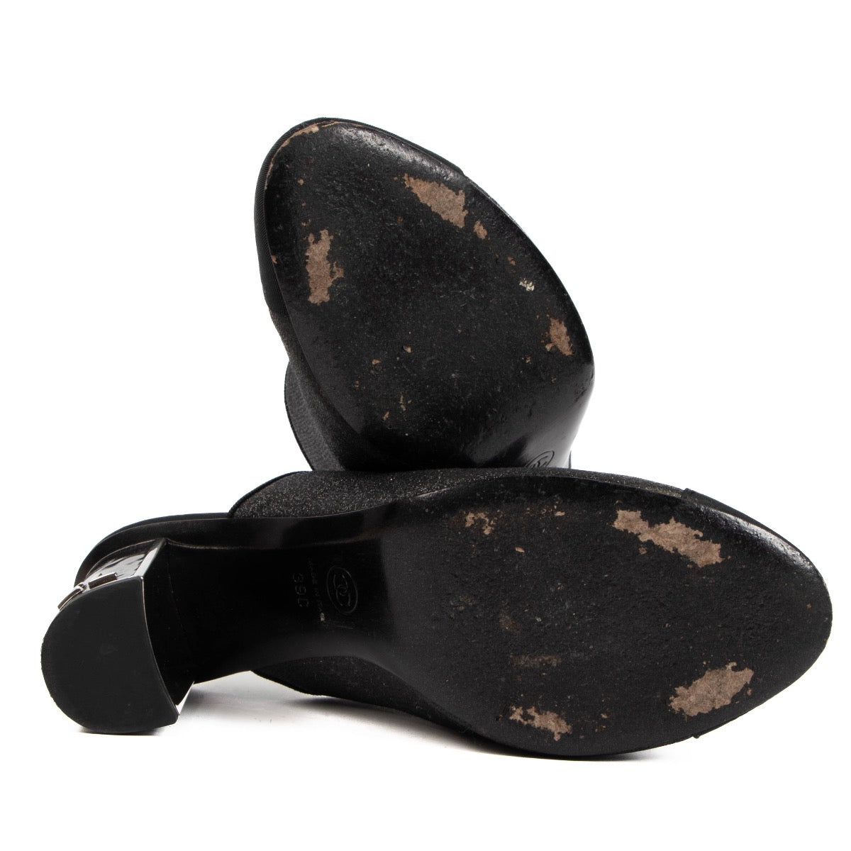 Shop 100% authentic second-hand Chanel Black Glitter Pumps 39 on Labellov.com