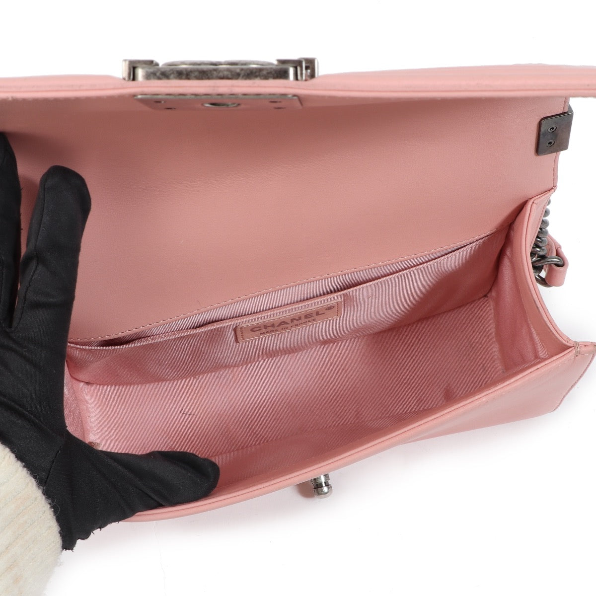 Buy an authentic second hand Chanel Pink Medium Boy Bag in very good condition at Labellov.com