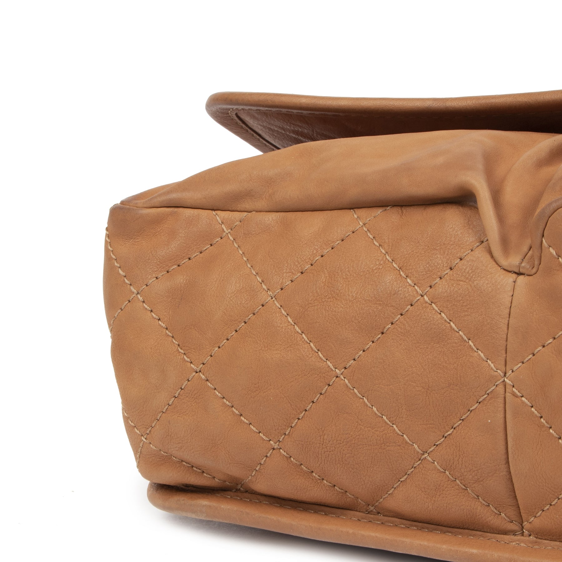 Authentic secondhand Chanel Quilted Camel Aged Leather Flap Bag designer bags accessories shoes clothing luxury vintage webshop fashion fashionista safe secure online shopping worldwide shipping