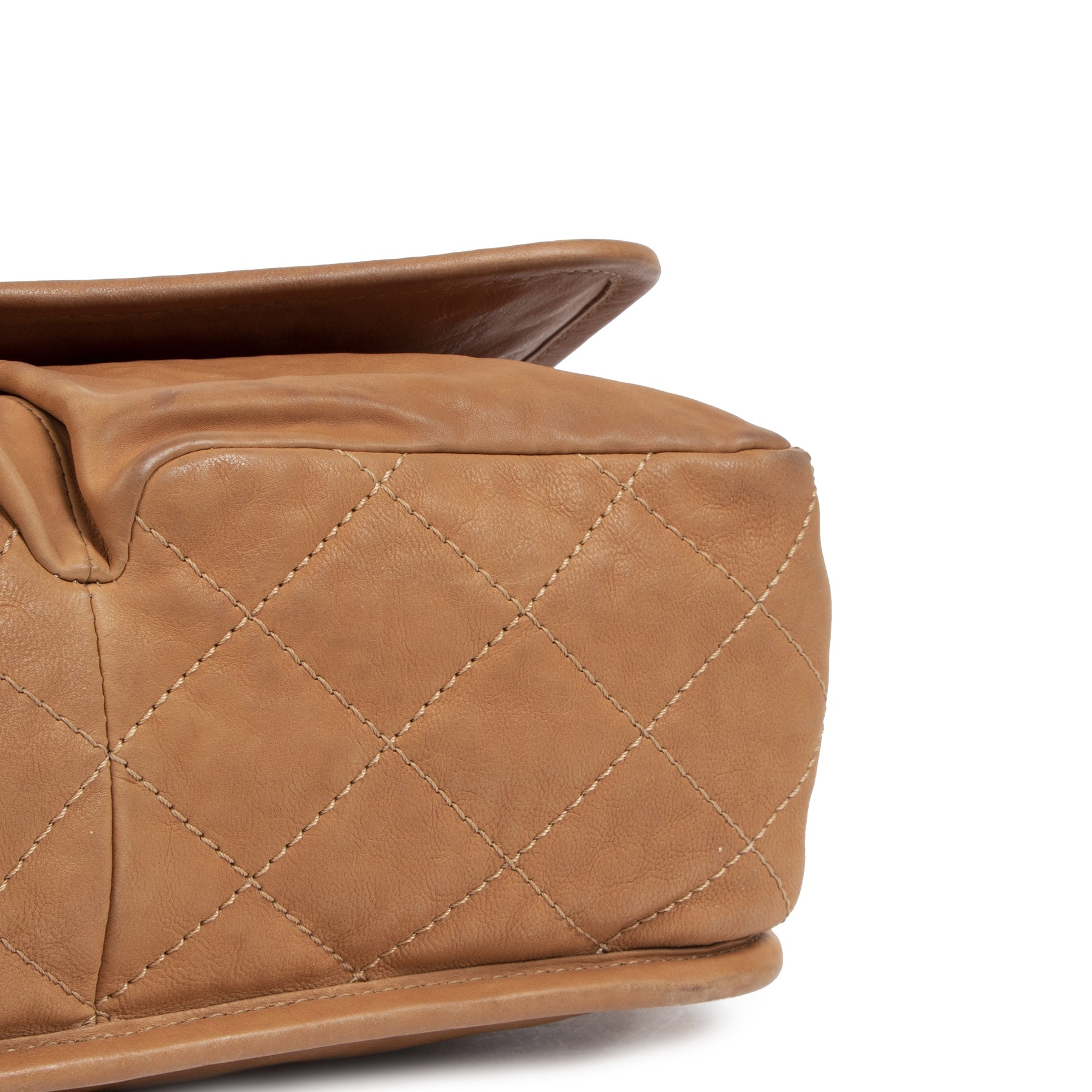 Authentic secondhand Chanel Quilted Camel Aged Leather Flap Bag designer bags accessories shoes clothing luxury vintage webshop fashion fashionista safe secure online shopping worldwide shipping