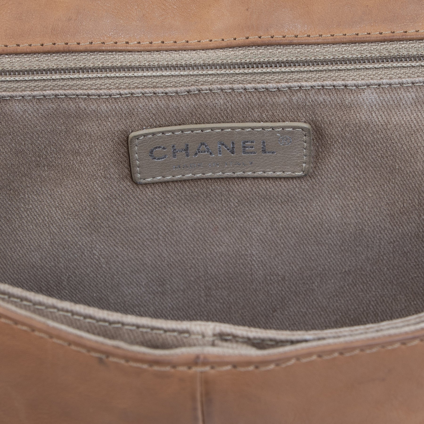 Authentic secondhand Chanel Quilted Camel Aged Leather Flap Bag designer bags accessories shoes clothing luxury vintage webshop fashion fashionista safe secure online shopping worldwide shipping