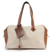 Koop en verkoop uw authentieke designer handtassen en accessoires Hermès Victoria II Toile Barenia