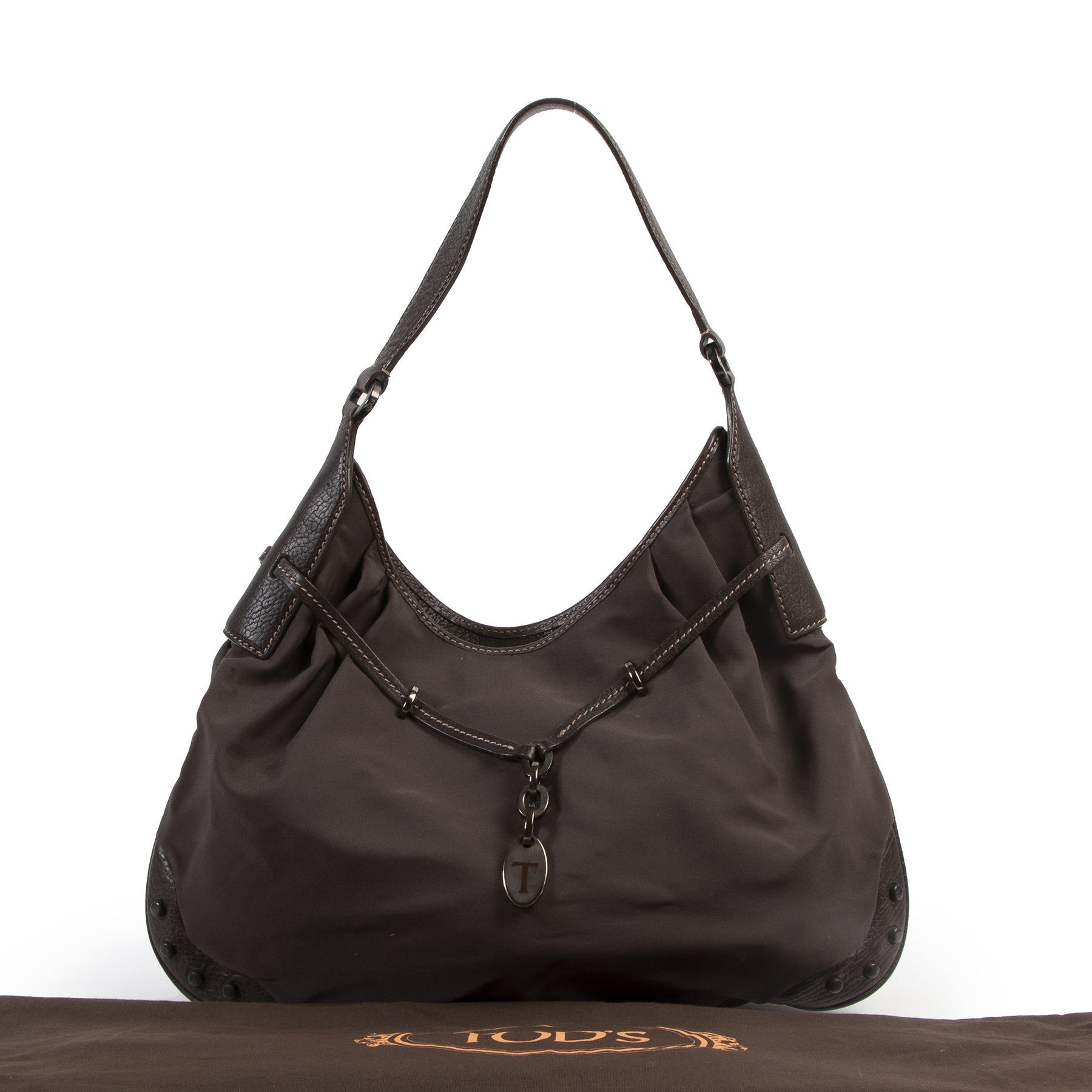 Tod's Brown Nylon and Leather Shoulder Bag pour le meilleur prix chez Labellov à Anvers
