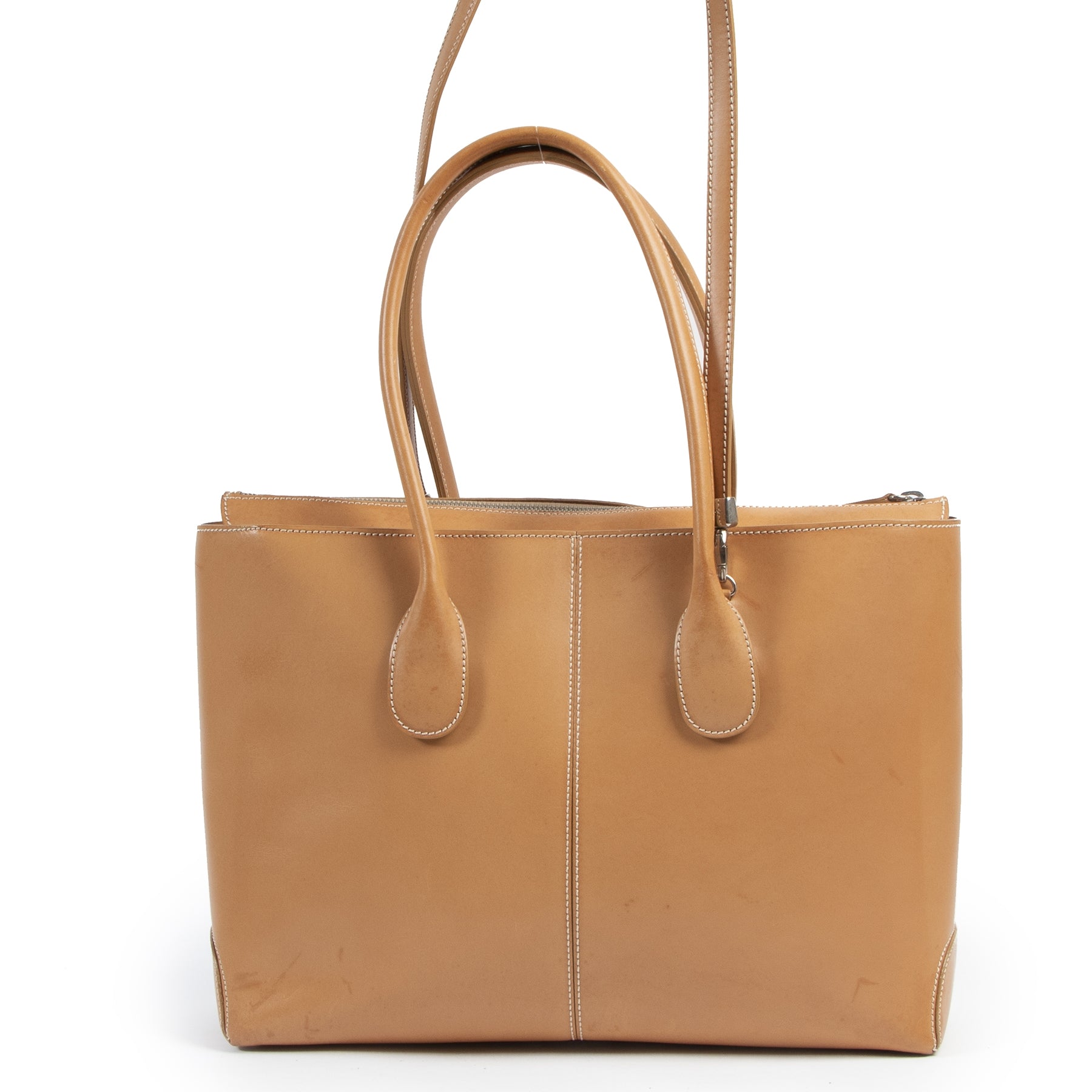 Are you looking for an authentic designer Tod's Camel Leather D Bag