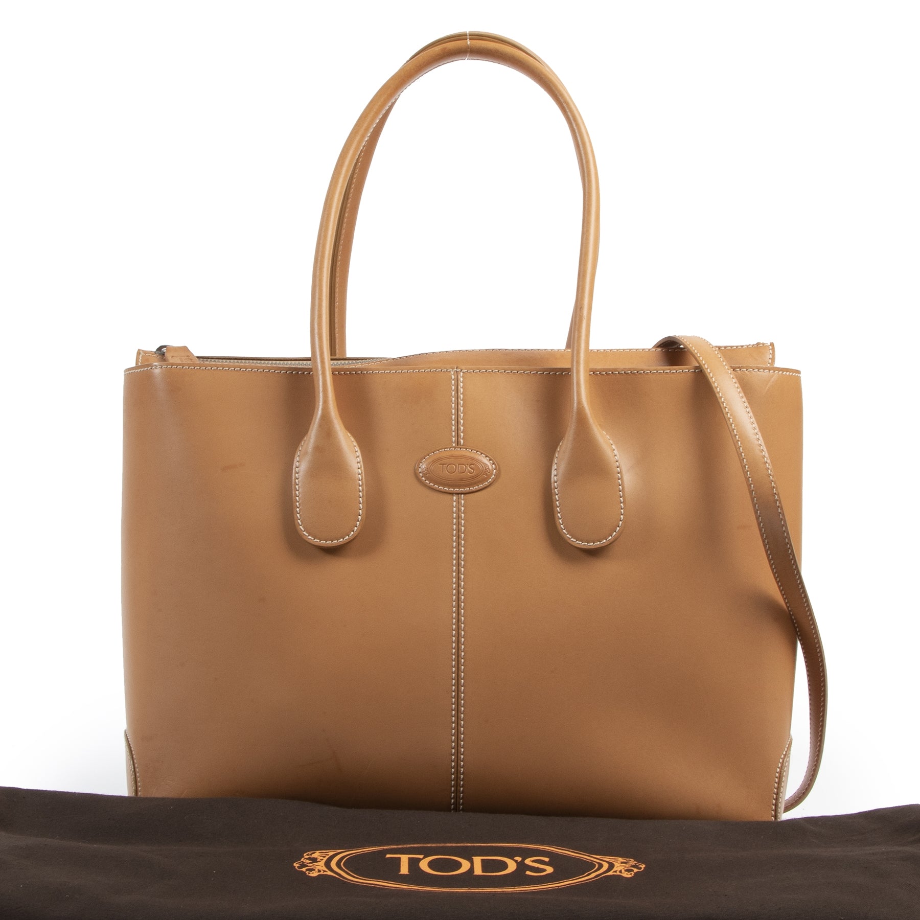 Tod's Camel Leather D Bag te koop aan de beste prijs bij Labellov tweedehands luxe