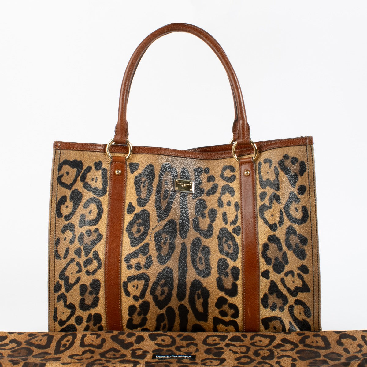 Authentic pre-loved Dolce & Gabbana Leopard Print Tote on Labellov.com