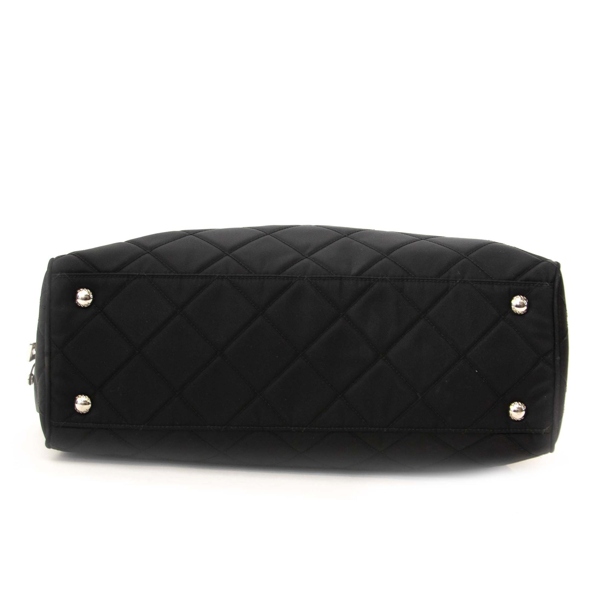 Prada Zwarte Nylon Matelassé Schoudertas