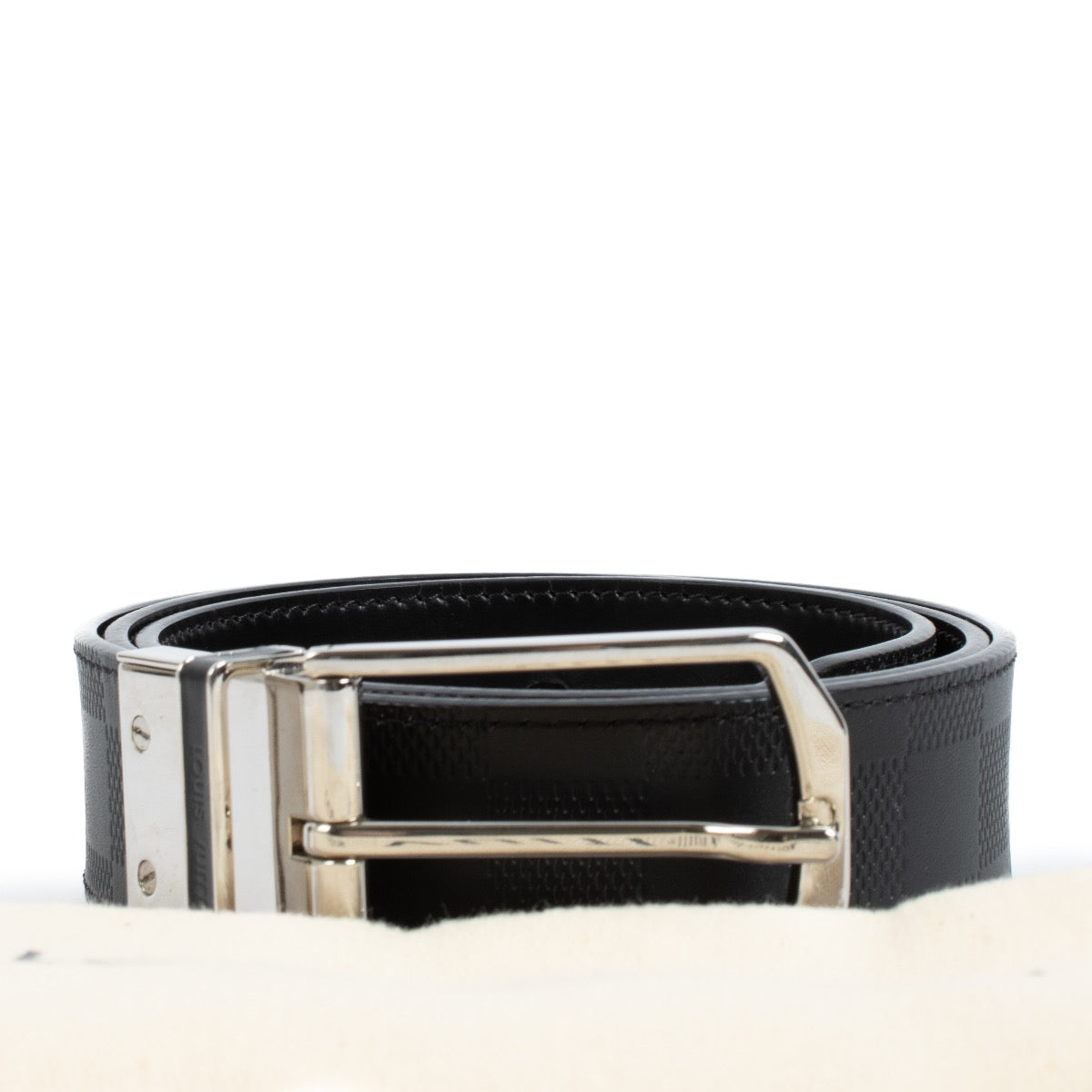 Shop 100% authentic second hand Louis Vuitton Black Damier Infinite Pont Neuf Belt on labellov.com