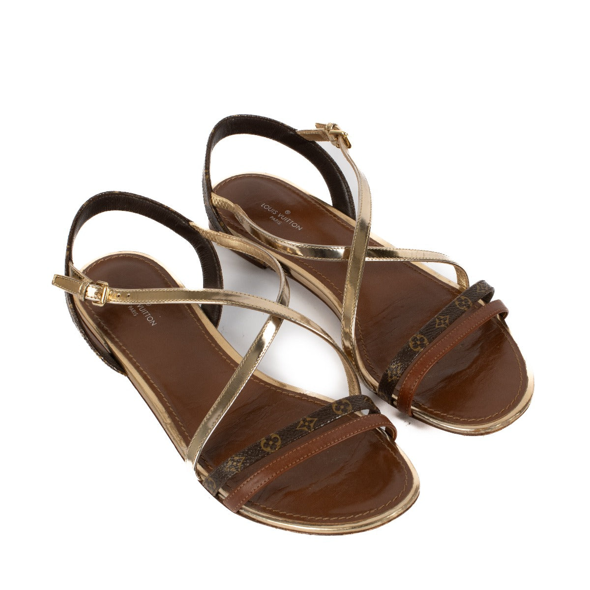 Shop safe online at Labellov in Antwerp, Brussels and Knokke this 100% authentic second hand Louis Vuitton Gold Monogram Flat Sandals