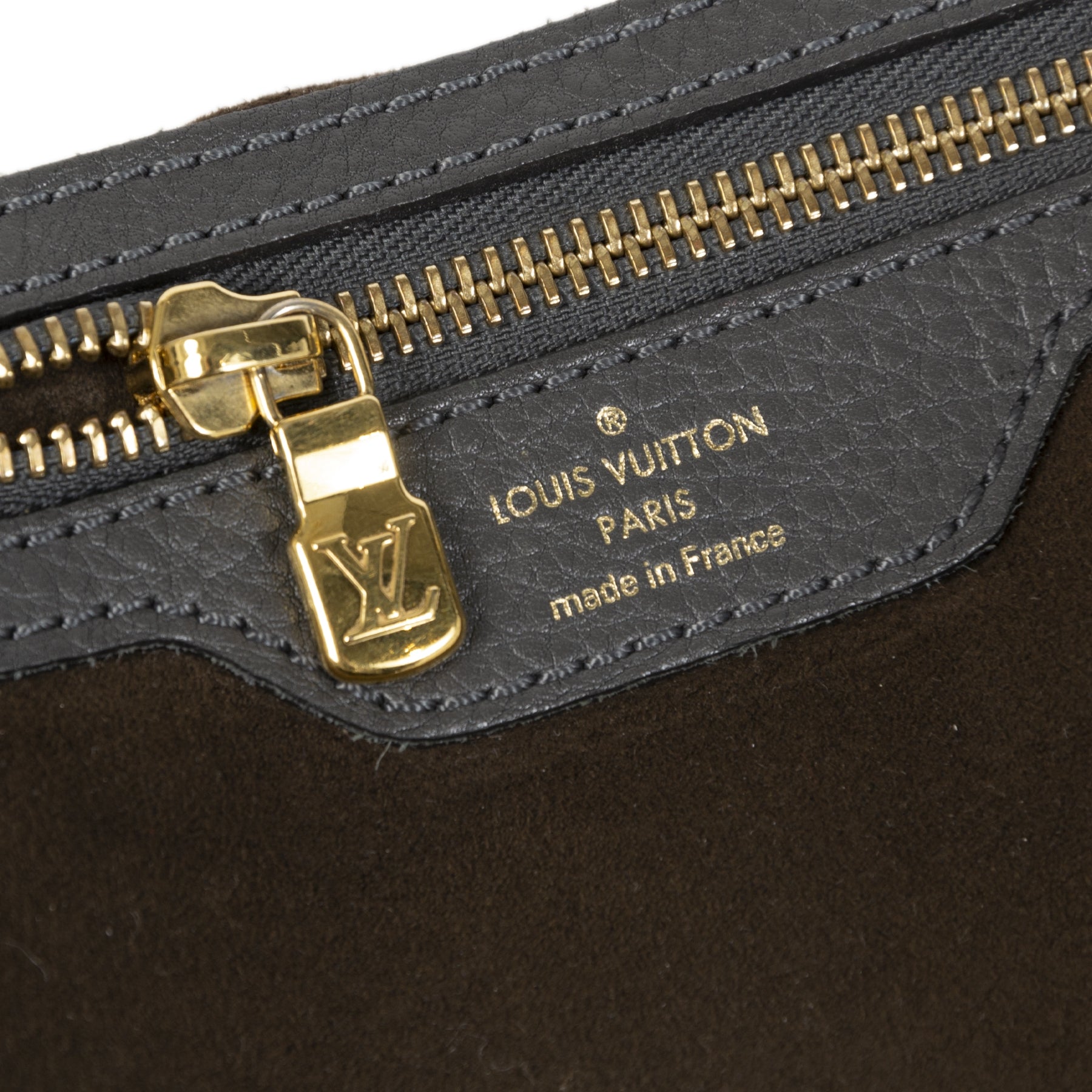 Authentic second-hand vintage Louis Vuitton Grey Mahina Shoulder Bag buy online webshop LabelLOV