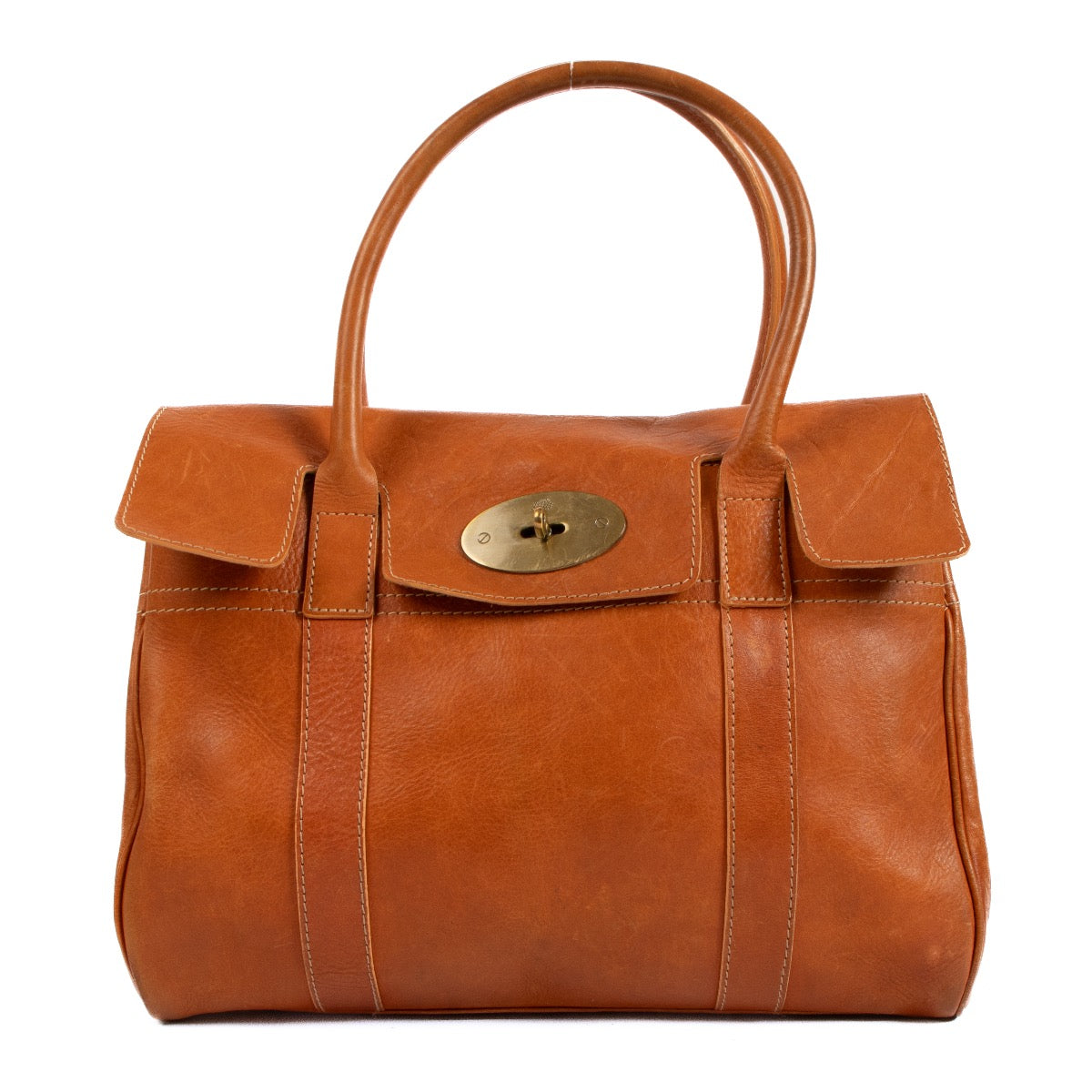 Shop safe online at Labellov in Antwerp, Brussels and Knokke this 100% authentic second hand Mulberry Camel Bayswater Handbag