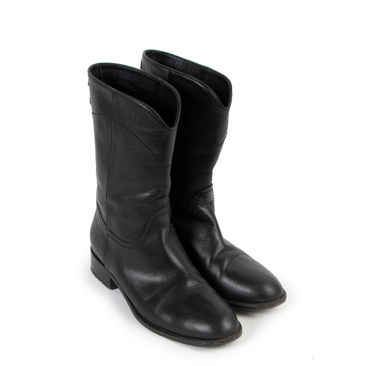 Shop now for your pre-loved, 100% authentic Chanel boots, at Labellov.