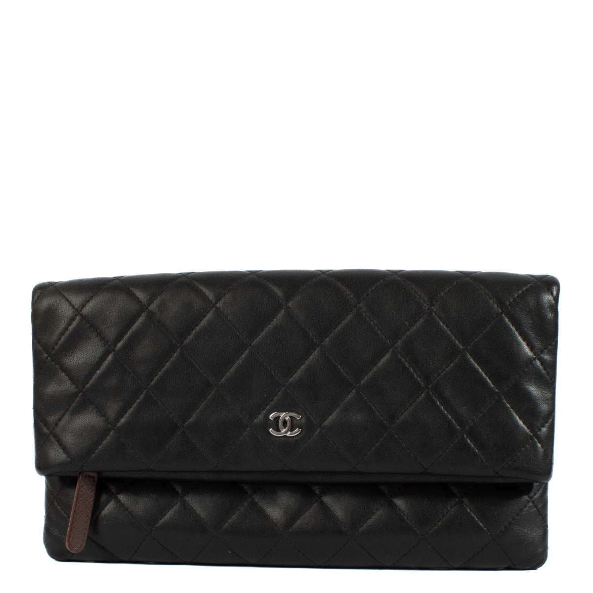 Shop 100% authentic secondhand Chanel Black CC Flap Clutch on Labellov.com
