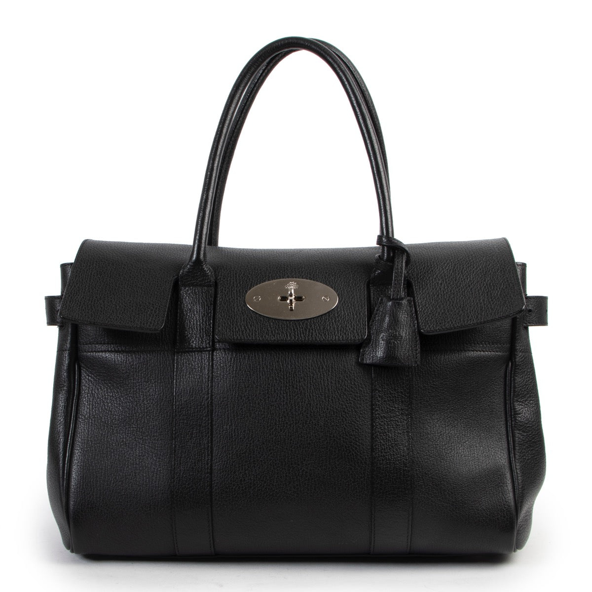 Shop safe online at Labellov in Antwerp this 100% authentic Mulberry Black Leather Bayswater Shoulder Bag