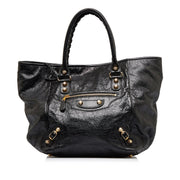 Shop safe online at Labellov in Antwerp, Brussels and Knokke this 100% authentic second hand Balenciaga black Giant 12 Sunday Tote Shoulder bag