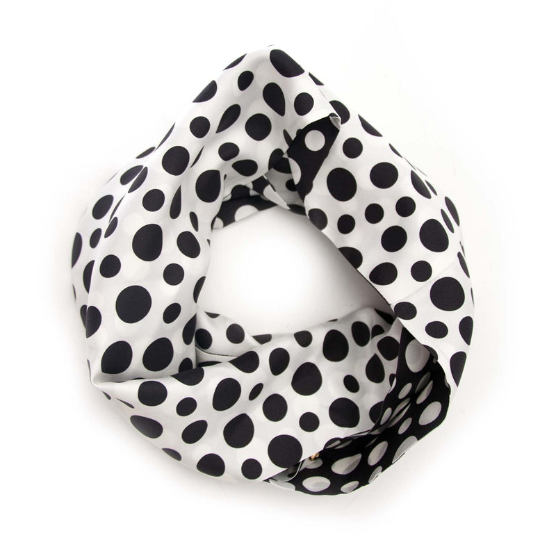 Authentic Louis vuitton x Yayoi Kusama écharpe noir et blanc