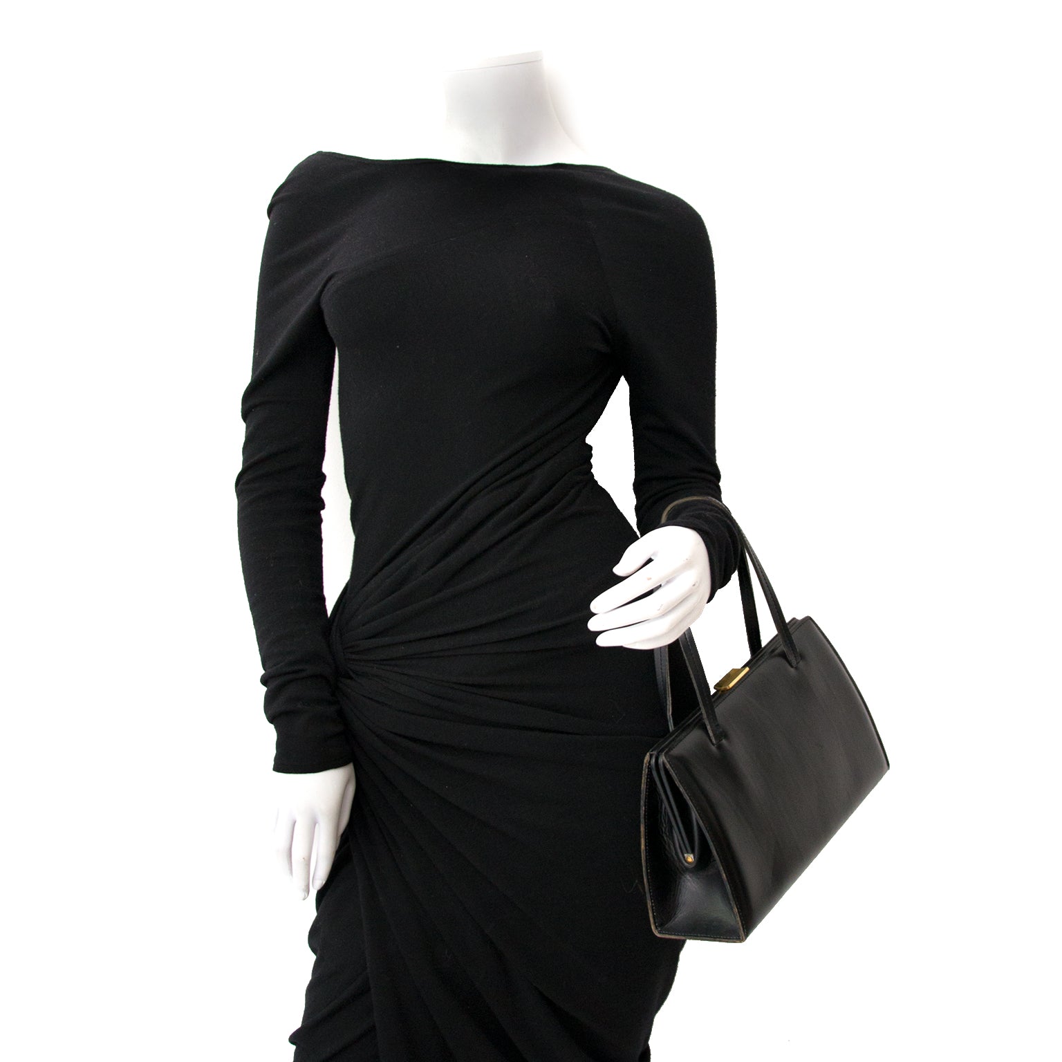 Acheter en ligne chez Labellov.com Delvaux Black Leather Handbag