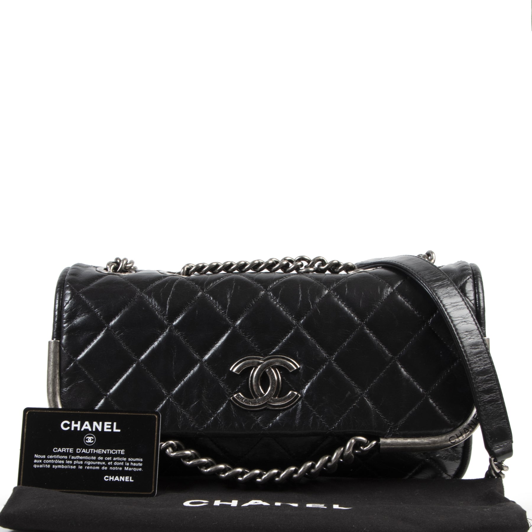 Authentieke tweedhehands vintage Chanel Black Distressed Leather Shoulder Bag koop online webshop LabelLOV