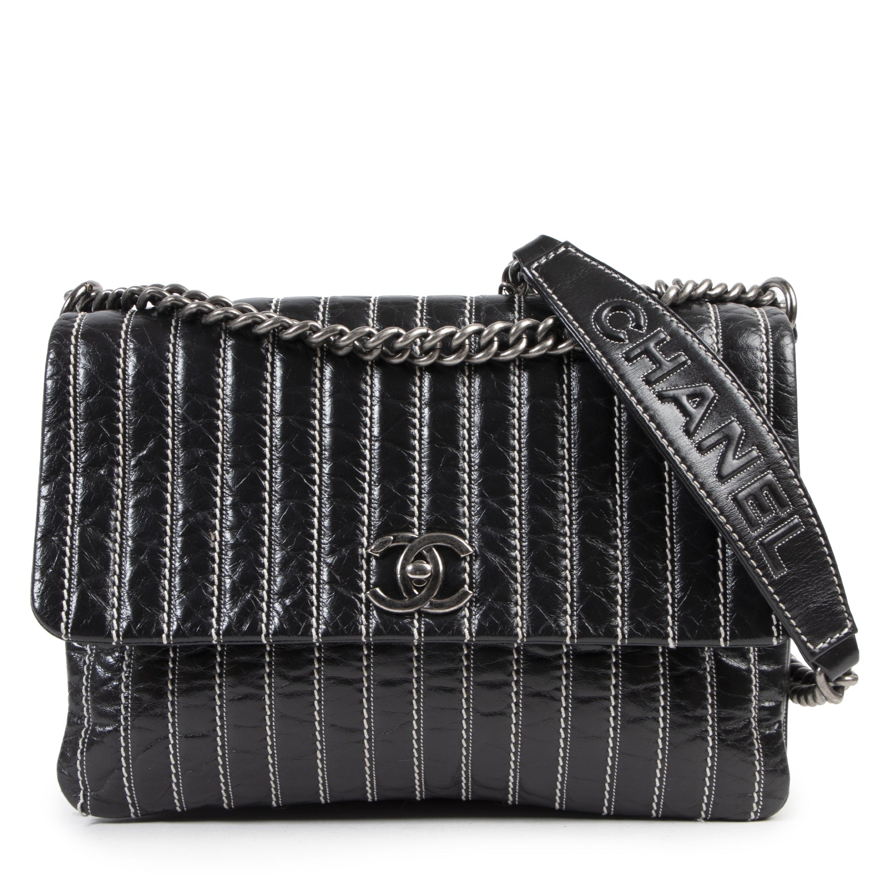 Authentic second-hand vintage Chanel Black Vertical Quilted Flap Bag buy online webshop LabelLOV