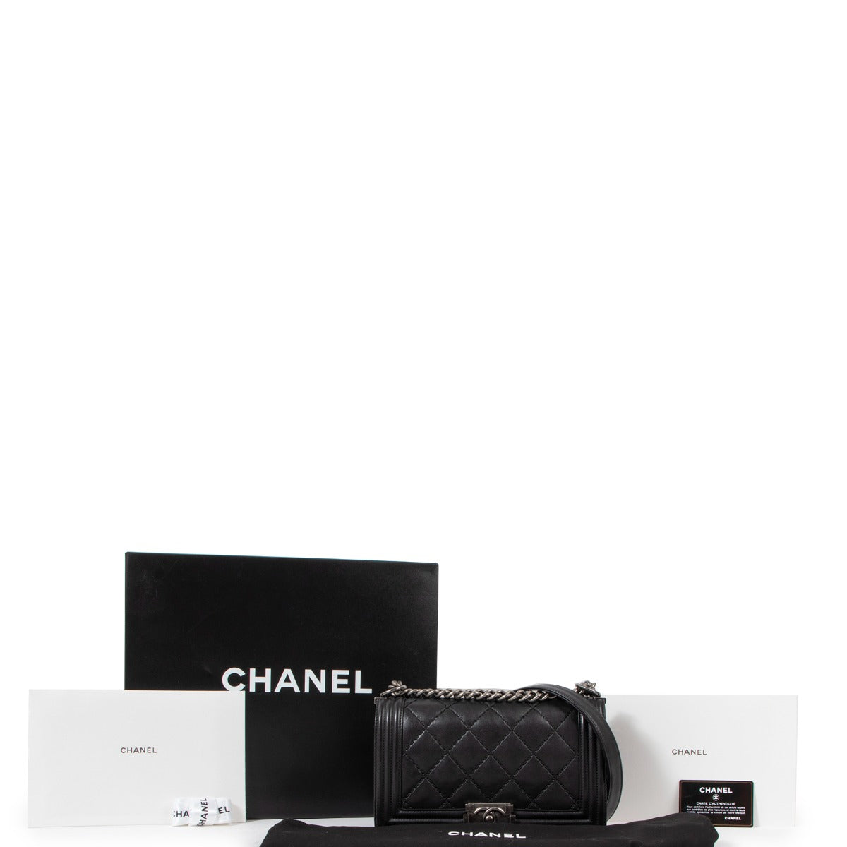Shop authentic second hand luxury chanel boy bag brussels chanel bag antwerp chanel knokke on Labellov.com