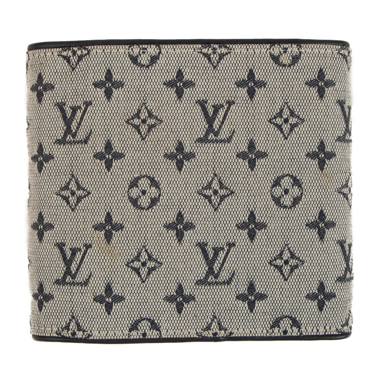 Shop safe online at labellov in Antwerp, Brussels and Knokke this 100% authentic second hand Louis Vuitton Monogram Mini Lin Wallet