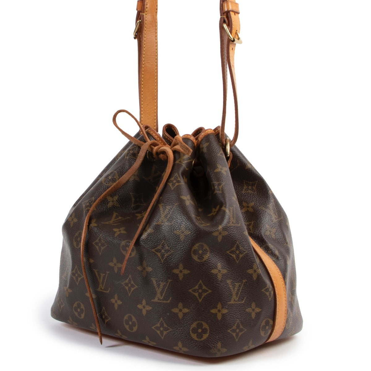 Shop safe online at Labellov in Antwerp this 100% authentic second hand Louis Vuitton Monogram Noe Shoulder bag