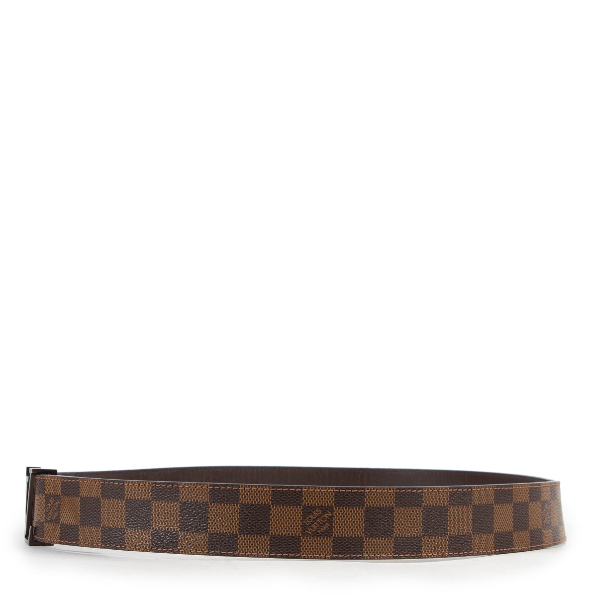 Shop safe online an 100% authentic second hand Louis Vuitton Damier Ebene Belt - Size 100 in good condition at Labellov in Antwerp.