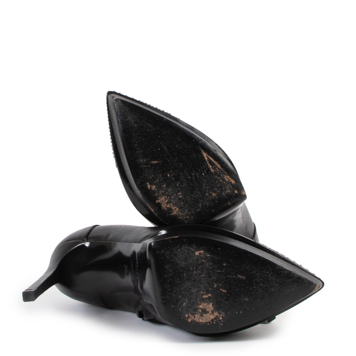 Shop safe online at Labellov in Antwerp these 100% authentic Saint Laurent Black Leather Heels - Size 36