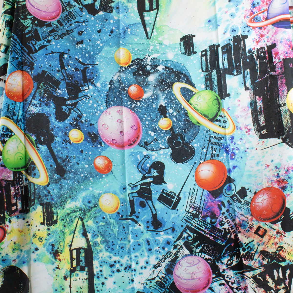 Authentic Second Hand Louis Vuitton Kenny Scharf Pop Cosmic Silk 140 Shawl on Labellov.com