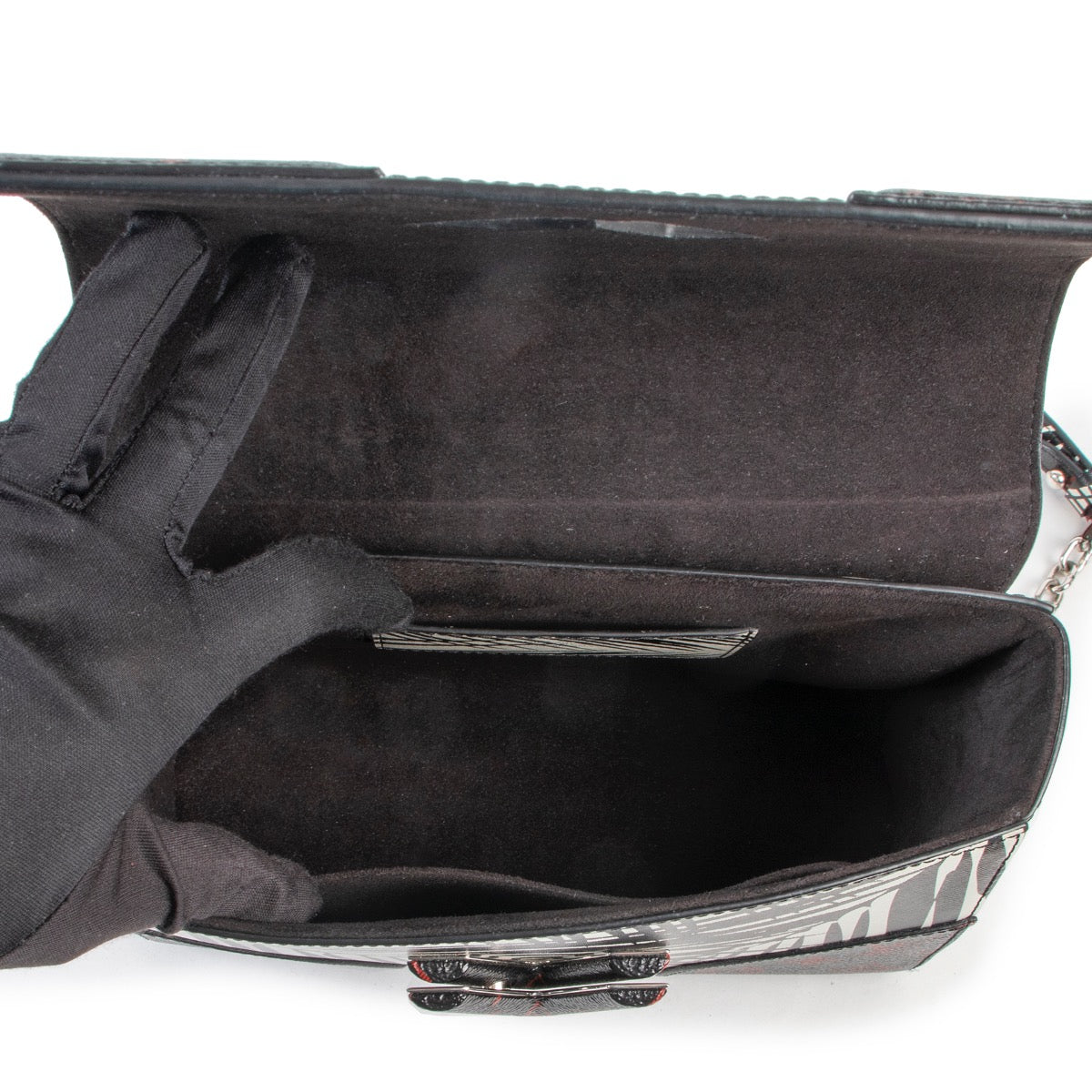 Shop safe online 100% authentic second hand Louis Vuitton Limited Edition Palm Noir Twist MM Crossbody Bag in as new condition at the right price at Labellov in Antwerp.
