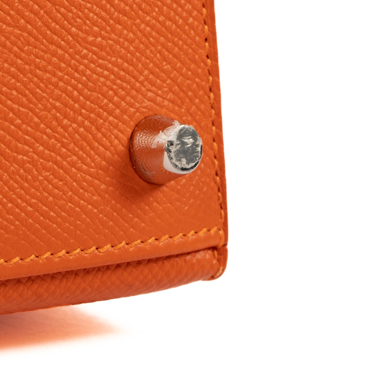 Buy pre-owned Orange Hermes Kelly 25 on www.labellov.com