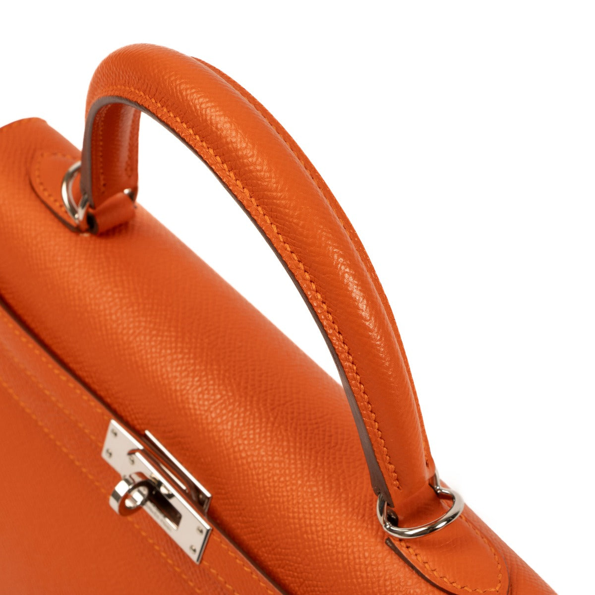 Authentic second hand Hermès Kelly 25 Orange Feu Epsom on www.labellov.com